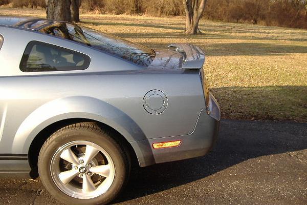 Fuel doors on Vista Blue-2006_0108mustang0094.jpg