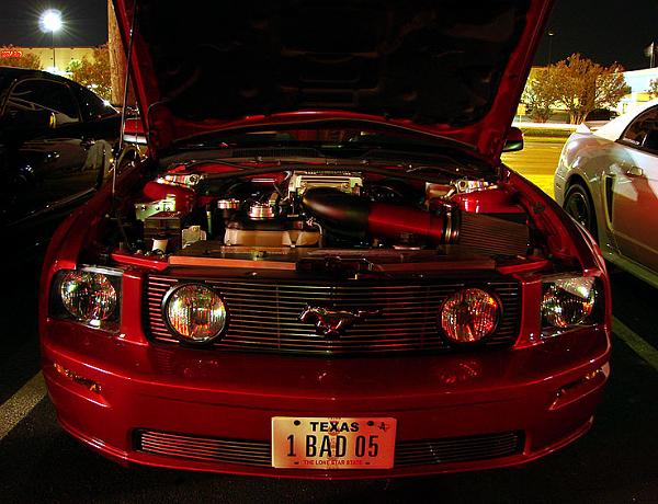 Added the CDC billet grille and a Steeda billet strut bar-dsc01055.jpg