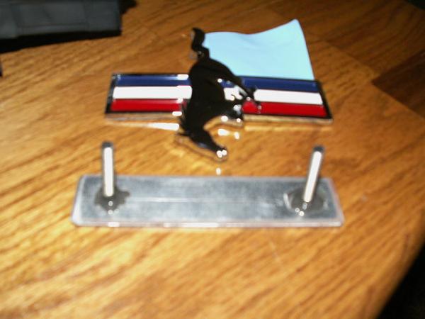 Pony Emblem on the Grille-emblem-003.jpg