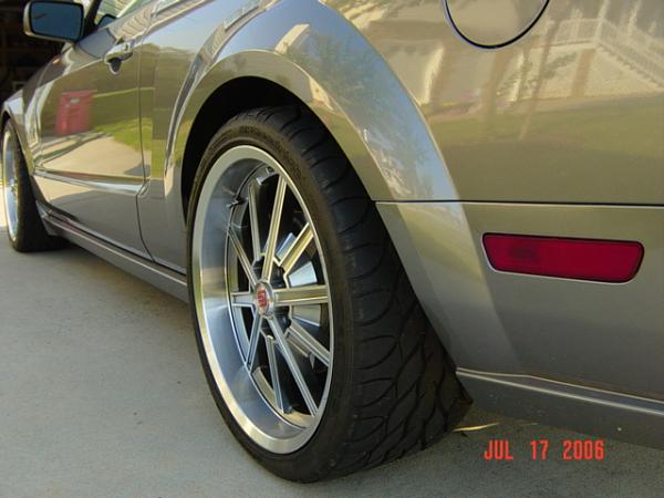 new shelby wheels installed-dsc04031.jpg