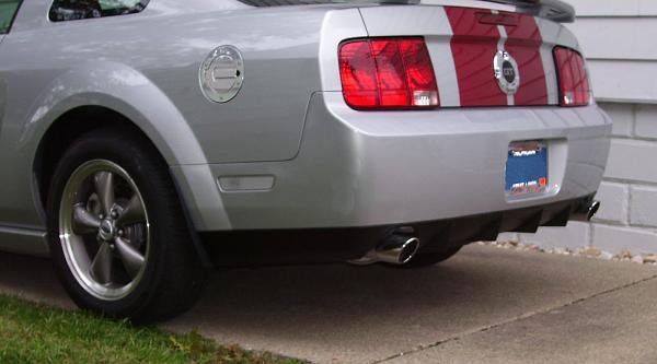 Another GT500 rear bumper (ty -KC)-stangrear2.jpg