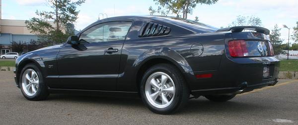 What's the thinking on quarter window scoops?-stang02.jpg