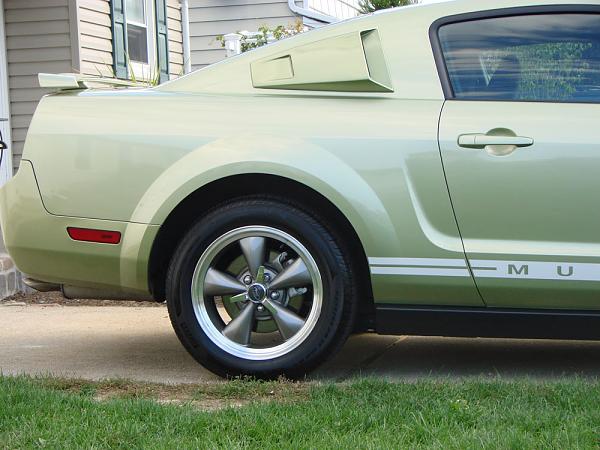 What's the thinking on quarter window scoops?-stang007.jpg