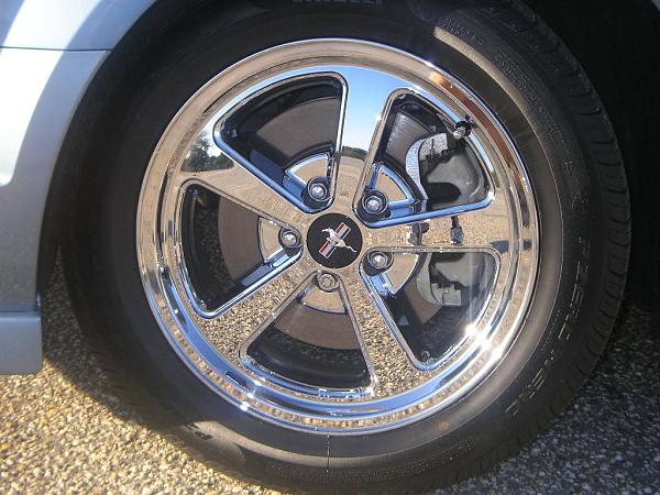 SHOW US YOUR WHEELS 2005-2009 S-197 GEN 1 Only-wheels.jpg