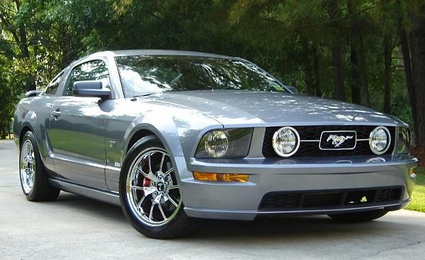 who makes this grill treatment-display_pict2.jpg