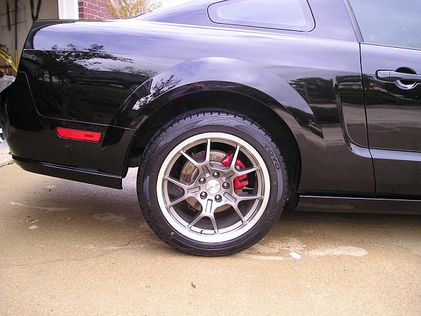 Ford GT wheels/replicas -- pic requested-pb110110.jpg