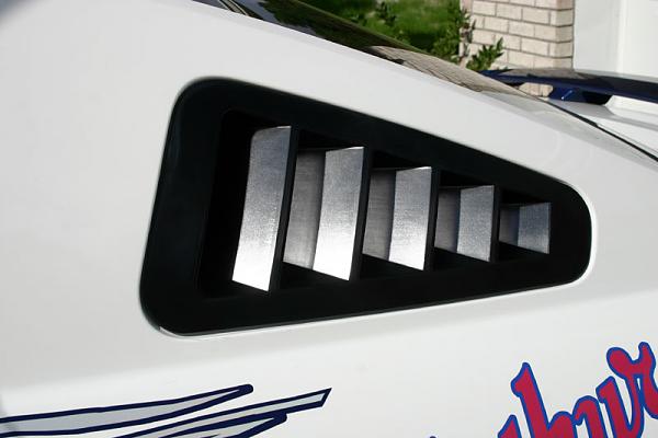 Louver replacement for quarter window glass-img_4270_web.jpg