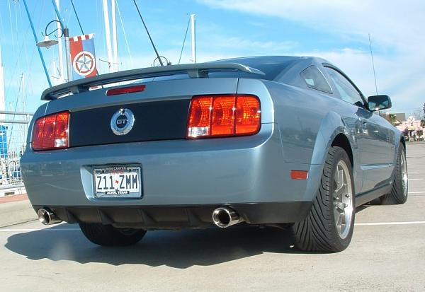 Black Rocker Panels-rear-bumper.jpg