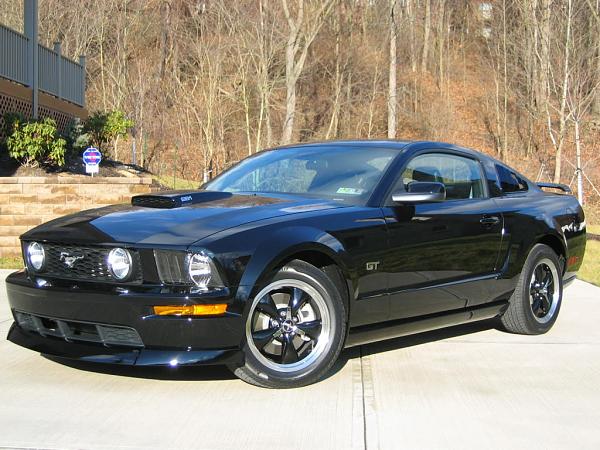 Christmas Gifts Installed-spoilerside1-12-27-06.jpg