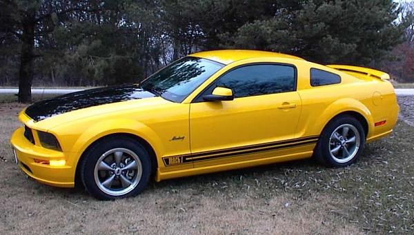 A couple pics of my Pony...-p0000028b.jpg