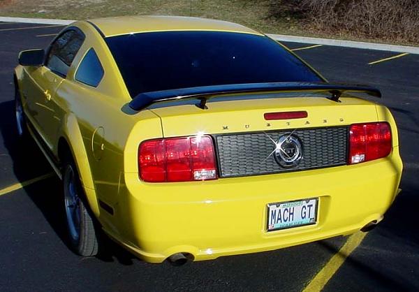 1970 mach 1 rear spoiler-dsc00056a.jpg