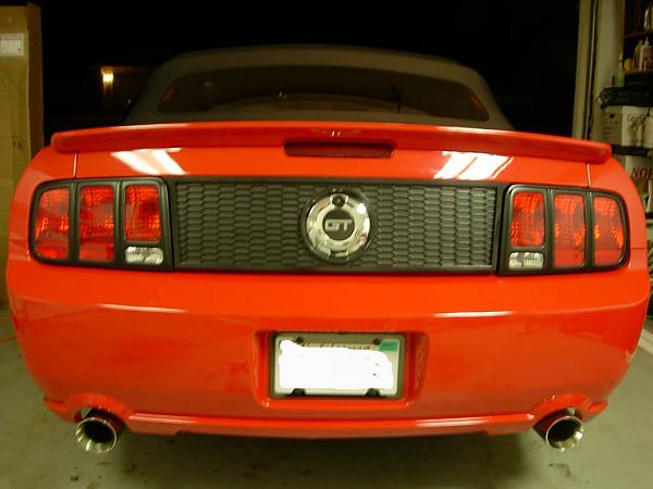 Anyone tried the 07 V6 spoiler on a GT?-rearpony2.jpg