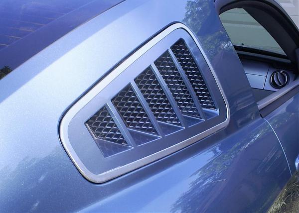 Louver replacement for quarter window glass-s5030411.jpg