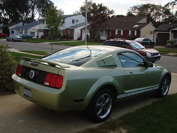 How do Cervinis side scoops attach-stang009.jpg