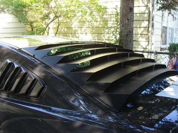 Opinions on rear louvers-mustang-2007-006.jpg