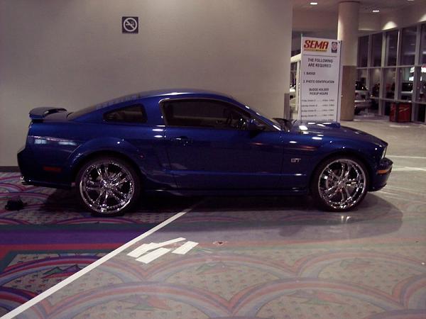 Any un-lowered mustangs w/ 19" or 20"-my_car_1.jpg