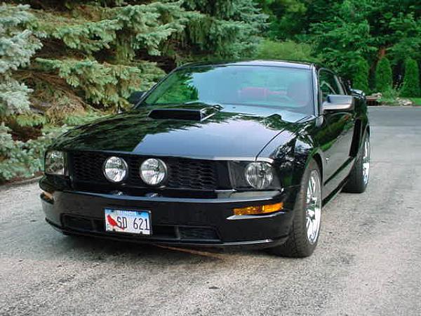 Let's see those lowered 05's-mvc-029s.jpg