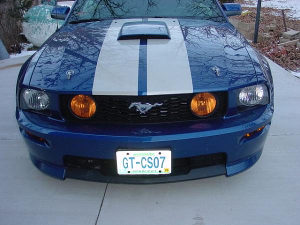 stripes going around hood scoop-mustang-ii-070.jpg