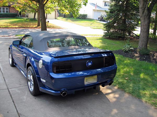 Got my SSE rear valence today...  prepainted from Hardcore Mustangs-sse2.jpg