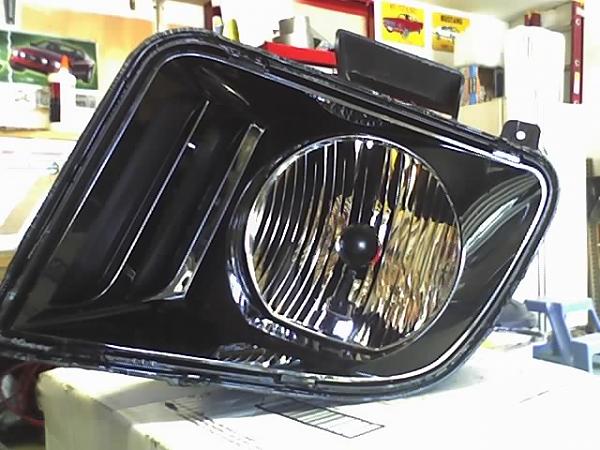 Has anyone removed the plastic cover and painted their headlight buckets?-10-06-07_1431.jpg