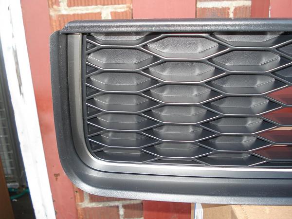 Started on my blank OEM grille (no fogs, no pony)-bullitt2.jpg