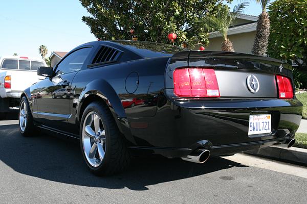 Pix of black Stang with SHR honeycomb trunk?-img_8550.jpg