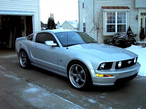 Show off your Lowered Mustang with 20's !-pic1747resize.jpg