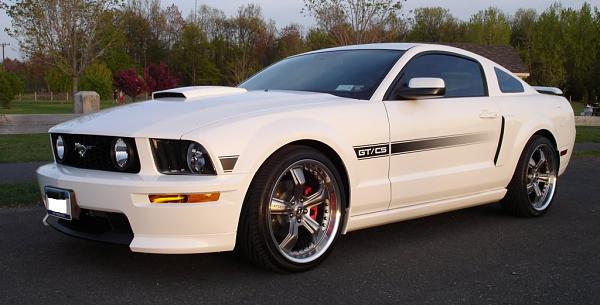 Show off your Lowered Mustang with 20's !-low_front_corner.jpg