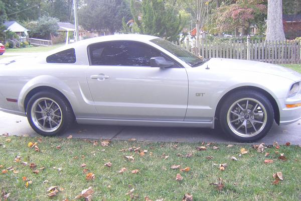 Finally got my new wheels and tires.-dscf0990.jpg