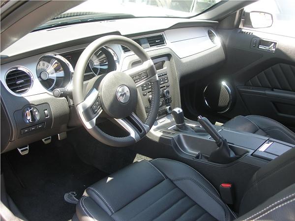 2007 Mustang Knight Rider Replica Complete-small-p1010004.jpg