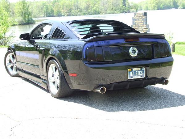 Anyone buy a pre-painted gt500 spoiler in black?-dscf0192.jpg