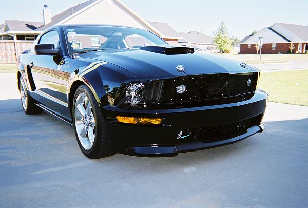 GTS-3 hood installed and stripes added-351850-r1-26-00a.jpg