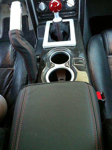 New Shift Boot, Arm Rest cover and Parking Brake Cover-img_0239.jpg