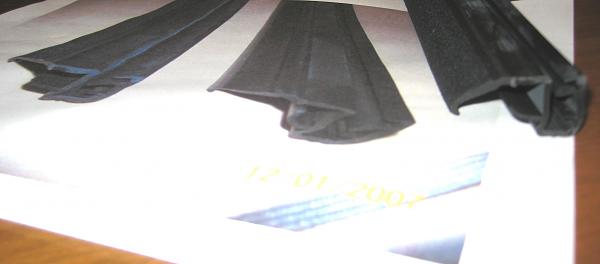 05-07 Mustangs - Tired of Getting Your Window Tint Scratched?-ws2x.jpg