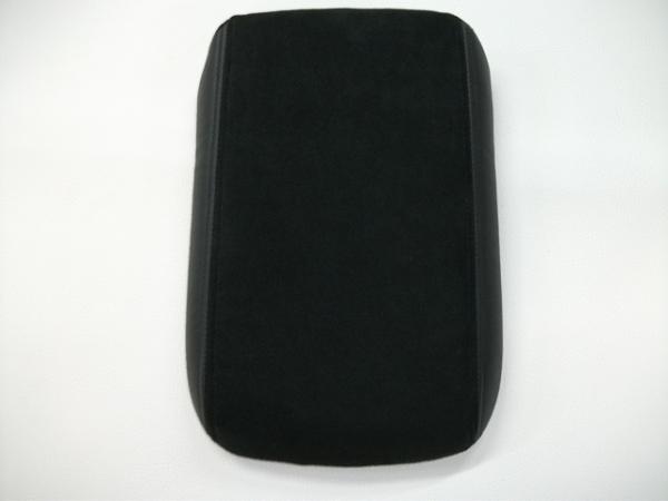 Upgrade your console armrest to leather or Alcantara-dscf2476.jpg