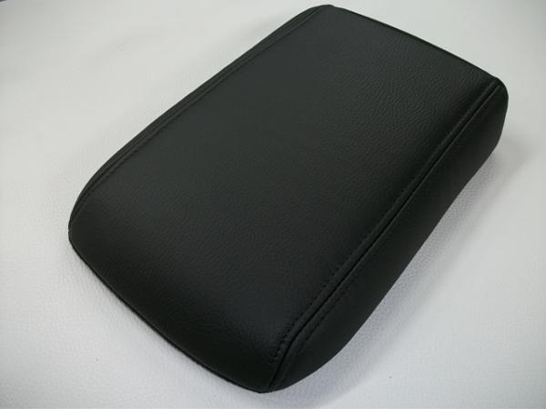 Upgrade your console armrest to leather or Alcantara-dscf2839.jpg