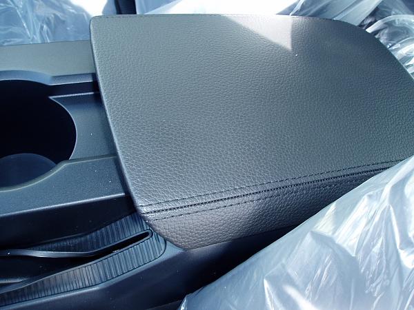 Cushioned center console arm rest-padded-leather-armrest3.jpg