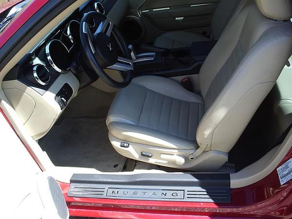 My first interior "mod" lol-p9050255_0128a.jpg