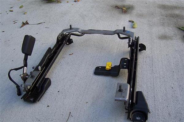 S-197 Mustang Options For Raising Passenger Seat-100_0821-small-.jpg