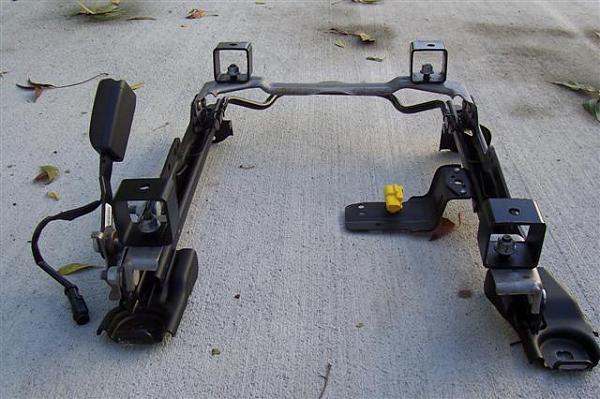 S-197 Mustang Options For Raising Passenger Seat-100_0825-small-2-.jpg