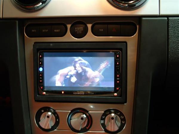 In-Dash Nav/DVD-picture-024-small-.jpg