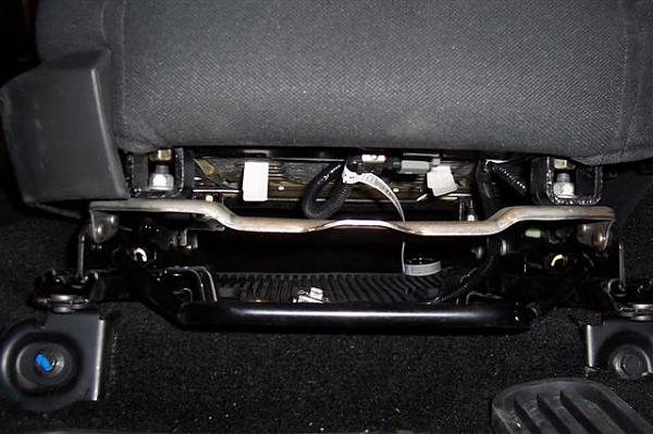 S-197 Mustang Options For Raising Passenger Seat-100_0962-small-.jpg