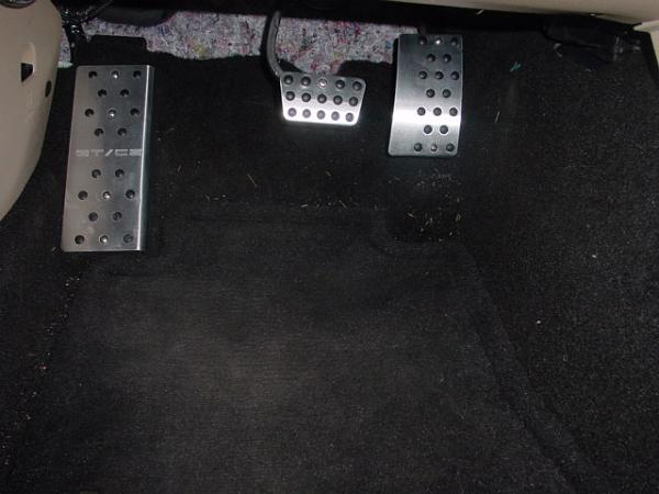 Cool Set Of Ultimate Racing Pedals On eBay-07-mustang-mods-i-021.jpg