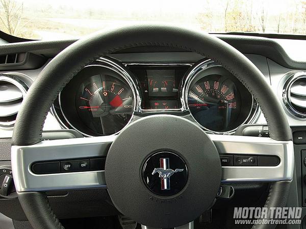 Bullitt steering wheel installed-mtinstrumentpanel.jpg