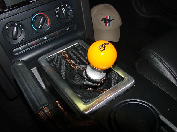 What Arm Rest and E-brake cover to get?  Who has a good eye for Color ? ? ? ?-g.o.-boot.jpg