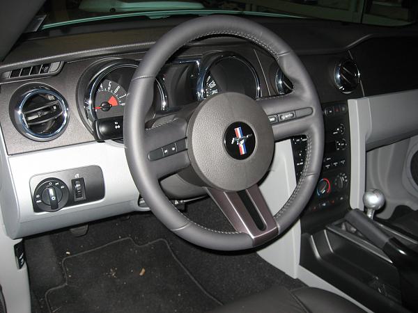 Steering wheel installation tough?-bullittwheel.jpg