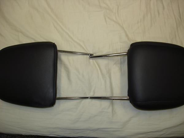 Fusion headrest to a Mustang-headrest-comparo.jpg