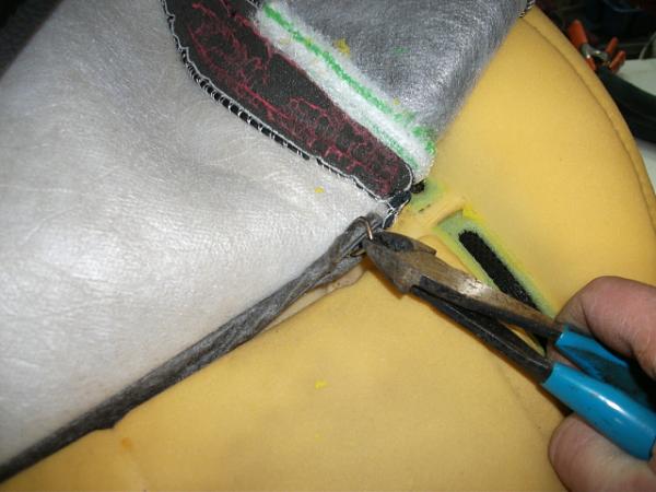 ROUSH SEAT COVERS INSTRUCTIONS-seat14.jpg