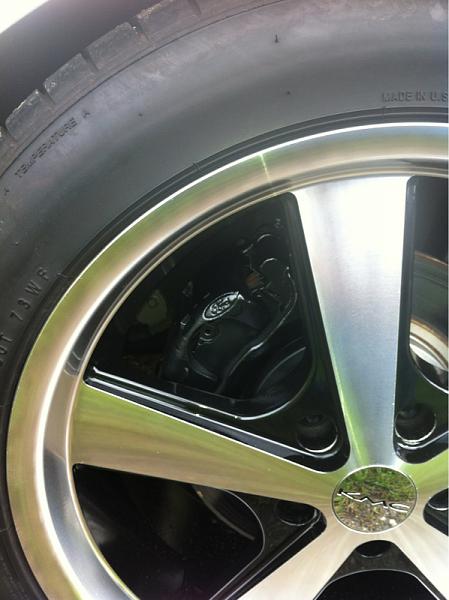 Painting brake calipers-image-1142876051.jpg