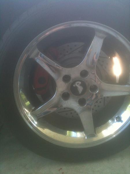 Painting brake calipers-image-1182965988.jpg